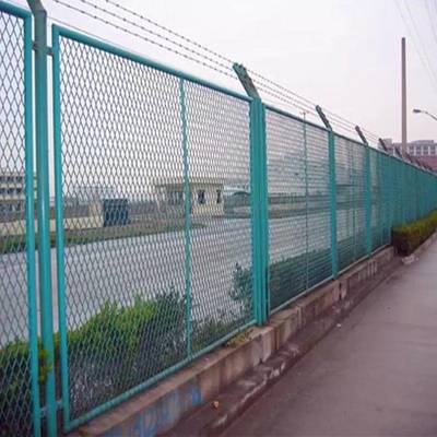 绿色边框隔离栅在洛阳新安的应用与价值解析