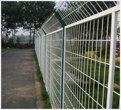 小区护栏网/小区专用围栏网/小区隔离栅生产厂家 – 产品展示